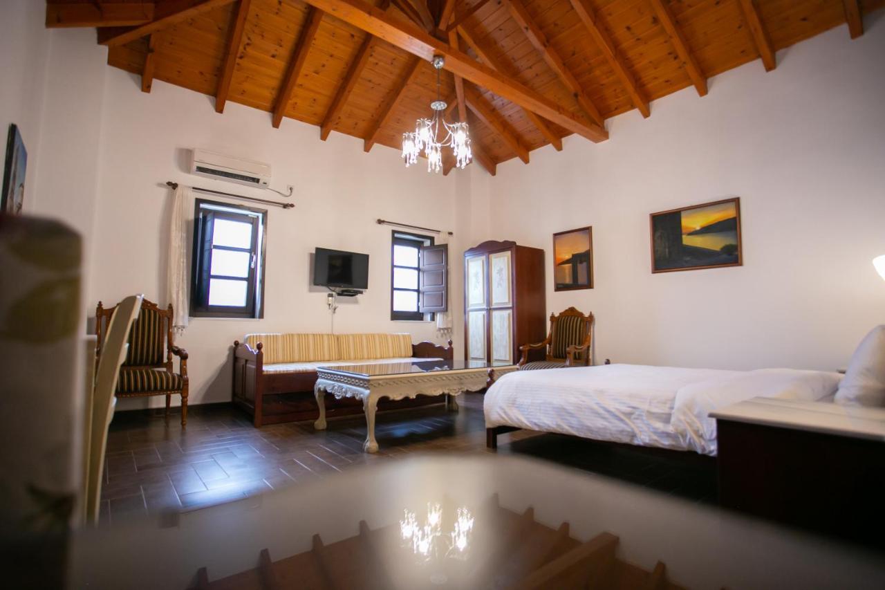 Traditional Apartments Plagiaki Néon Oítilon Kültér fotó